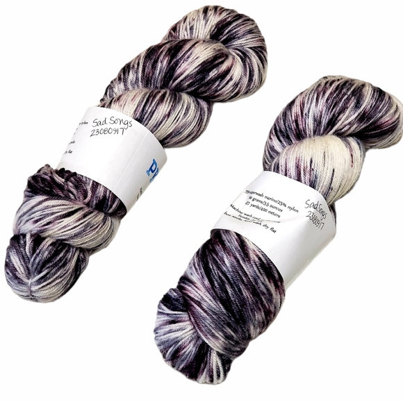 2 skein PK Yarn Sock / fingering weight 437 yrds - Picture 2 of 8